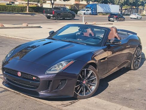 Used 2016 Jaguar F-TYPE S RWD image 2