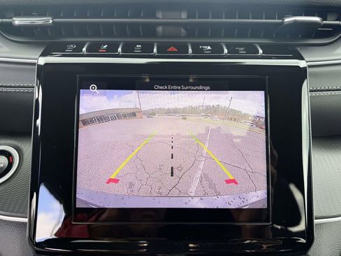 New 2026 Jeep Grand Cherokee L Laredo image 19