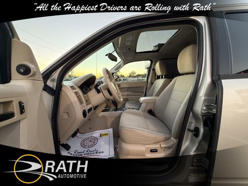 Used 2011 Ford Escape XLT w/ 202A Rapid Spec Order Code image 10