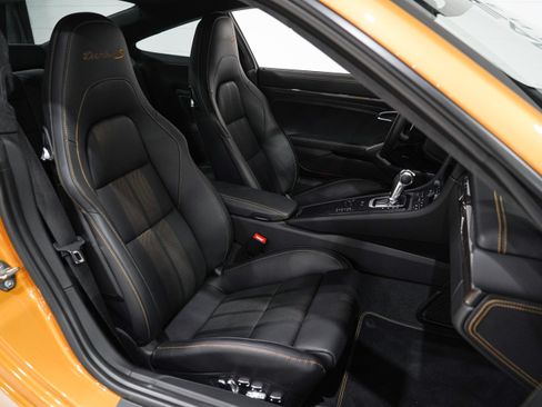 Used 2018 Porsche 911 Turbo S AWD/4WD image 15
