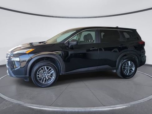 Used 2024 Nissan Rogue S FWD image 6