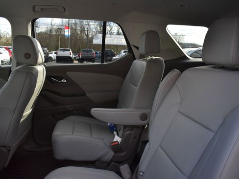 Used 2020 Chevrolet Traverse Premier image 18