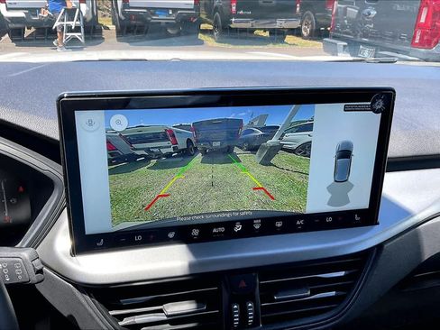 Used 2025 Ford Escape SE FWD image 26