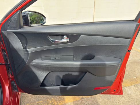 Used 2022 Kia Forte GT-Line image 37