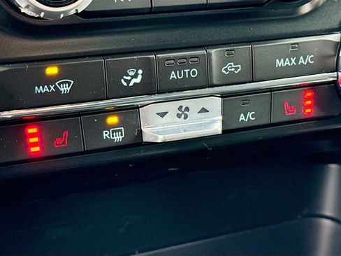 Used 2022 Ford F150 XLT w/ Equipment Group 302A High image 21