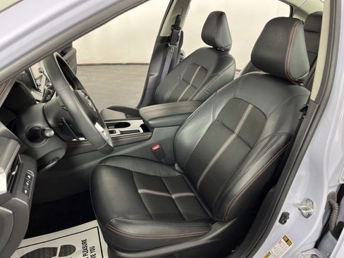 Used 2025 Nissan Altima 2.5 SR FWD image 15