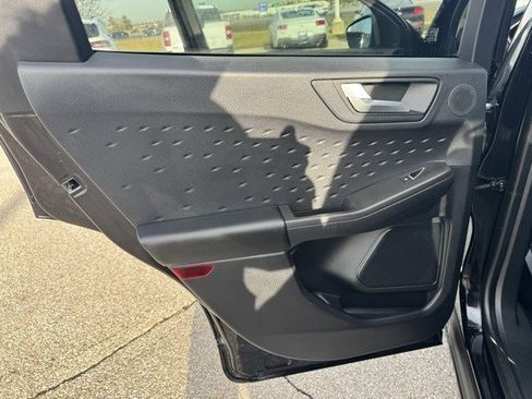 Used 2020 Ford Escape Titanium image 26