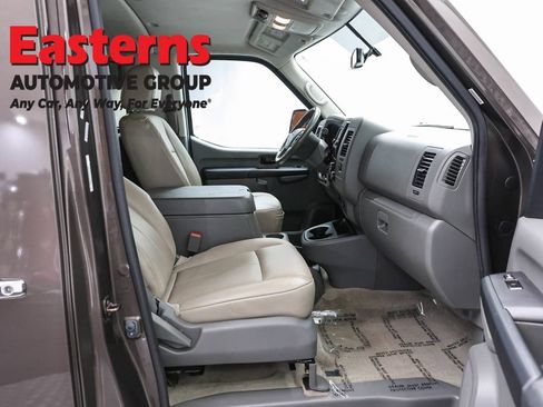 Used 2019 Nissan NV 3500 SL RWD image 21