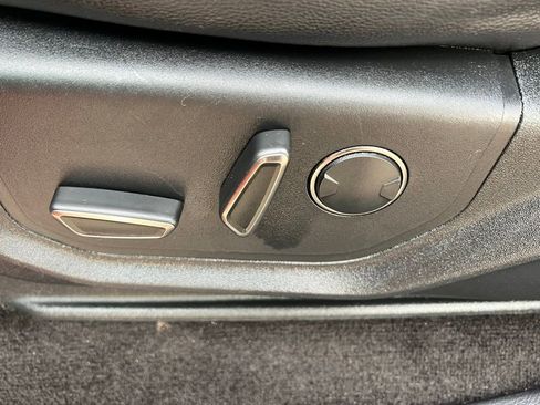 Used 2018 Ford F150 Raptor w/ Equipment Group 802A Luxury image 31