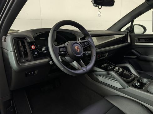 New 2026 Porsche Cayenne image 4