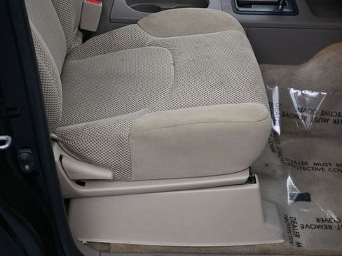 Used 2018 Nissan Frontier SV image 11