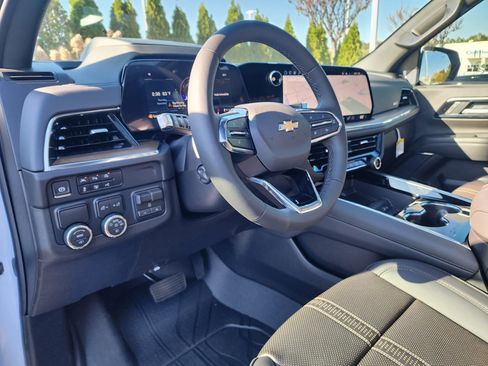 New 2026 Chevrolet Suburban High Country image 23