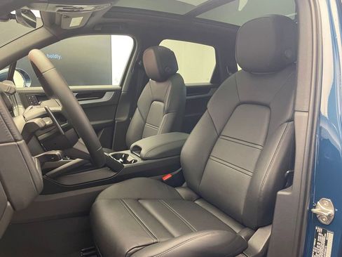 New 2026 Porsche Cayenne AWD/4WD image 5