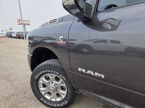 Used 2024 RAM 2500 Laramie w/ Safety Group AWD/4WD image 12