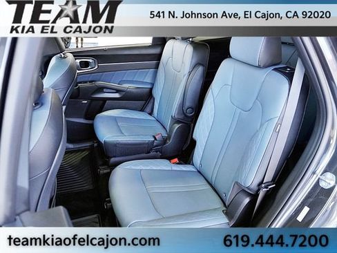 Certified 2025 Kia Sorento SX Prestige AWD/4WD image 18