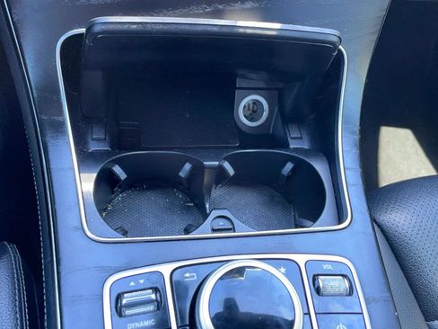 Used 2019 Mercedes-Benz GLC 300 4MATIC image 18