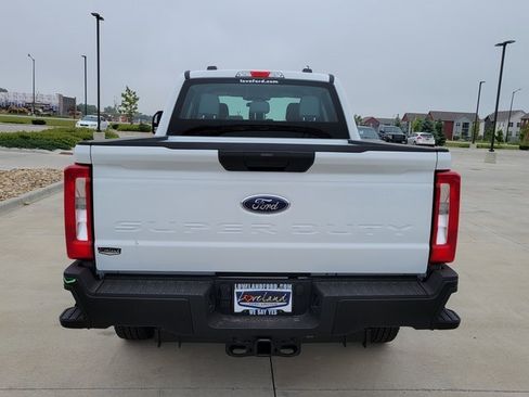 New 2025 Ford F250 XL w/ FX4 Off-Road Package image 4
