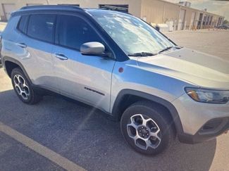 Used 2022 Jeep Compass Trailhawk w/ Trailhawk Convenience Group AWD/4WD video 1