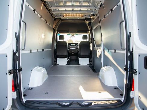 New 2026 Mercedes-Benz Sprinter 2500 image 20