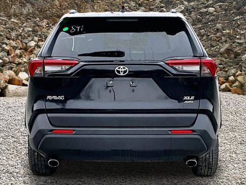 Used 2019 Toyota RAV4 XLE w/ Convenience Package image 4