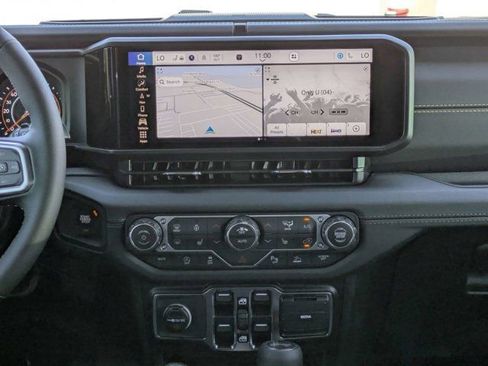 New 2026 Jeep Wrangler Unlimited Sahara AWD/4WD image 18