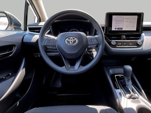 Used 2026 Toyota Corolla LE FWD image 6