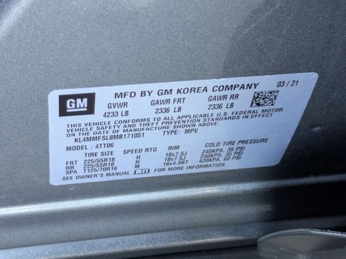 Used 2021 Buick Encore GX Essence w/ Experience Buick Package FWD image 30