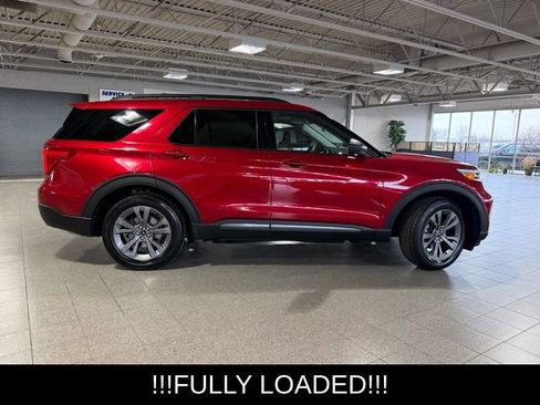 Used 2021 Ford Explorer XLT w/ Equipment Group 202A image 9