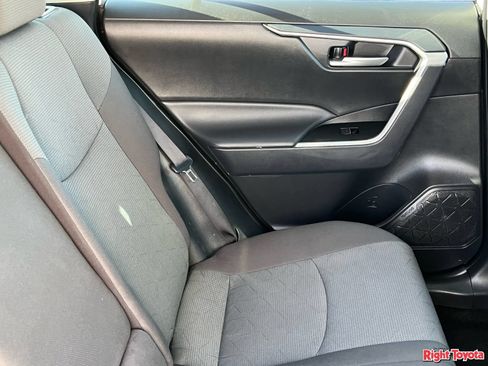 Certified 2025 Toyota RAV4 XLE AWD/4WD image 15