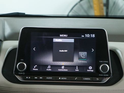 Used 2024 Nissan Rogue SV FWD image 19