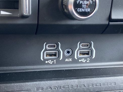 Used 2025 RAM 1500 Big Horn AWD/4WD image 33