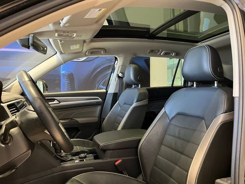 Used 2023 Volkswagen Atlas SEL Premium image 12