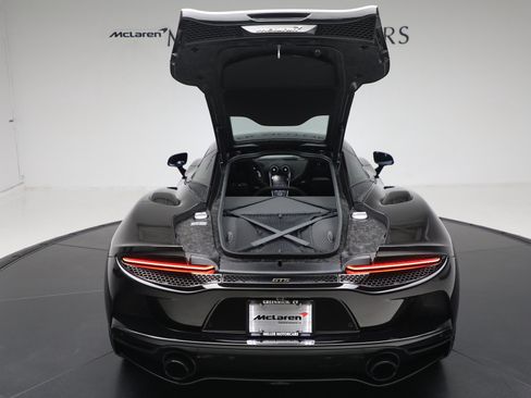 Used 2025 McLaren GTS RWD image 35