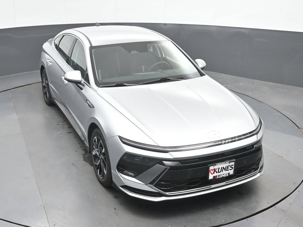 Used 2025 Hyundai Sonata SEL FWD image 33