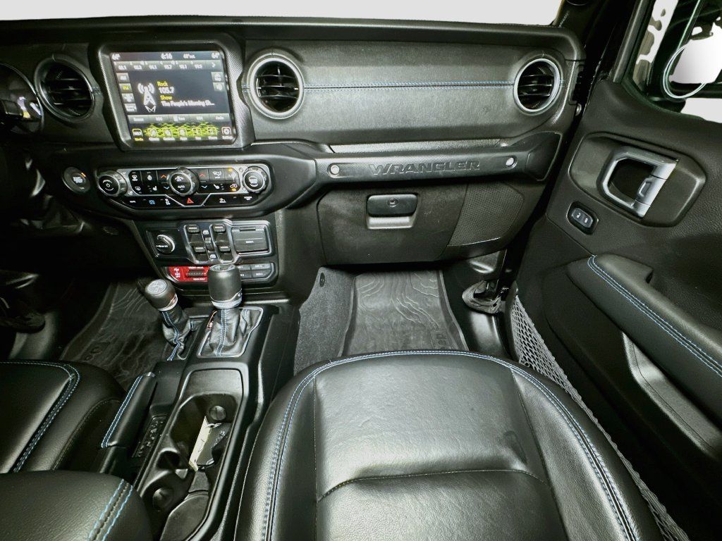 Used 2023 Jeep Wrangler Unlimited Rubicon 4xe w/ Cold Weather Group AWD/4WD image 29