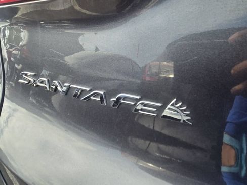 Used 2021 Hyundai Santa Fe Limited FWD image 11