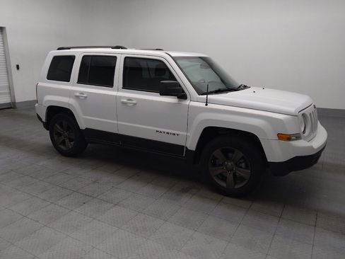 Used 2017 Jeep Patriot 75th Anniversary w/ Power Value Group FWD image 11