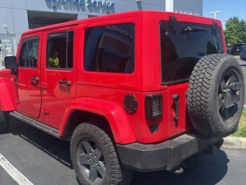Used 2015 Jeep Wrangler Unlimited Sahara AWD/4WD image 7