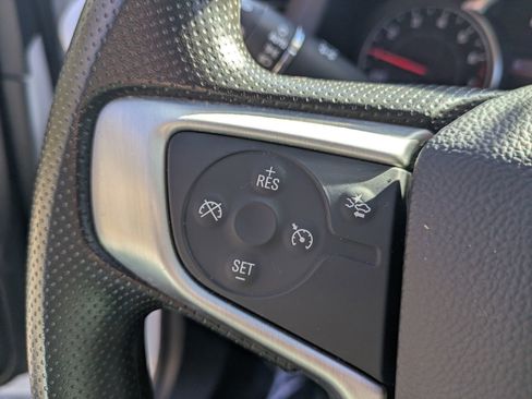 Used 2022 GMC Acadia SLE w/ Driver Convenience Package image 16