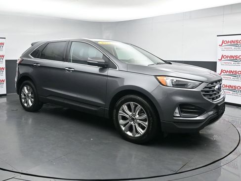 Used 2024 Ford Edge Titanium AWD/4WD image 2