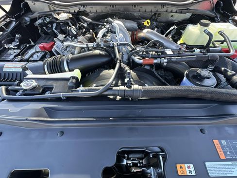 New 2025 Ford F250 Lariat w/ Lariat Ultimate Package image 36