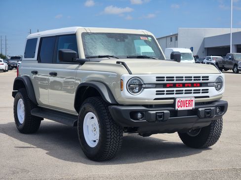 New 2026 Ford Bronco Heritage Edition AWD/4WD image 2
