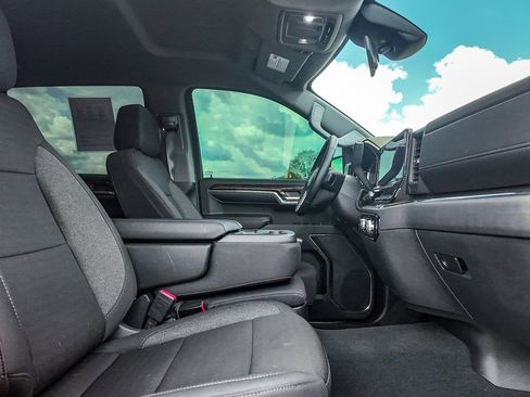 Used 2024 GMC Sierra 1500 Elevation image 28