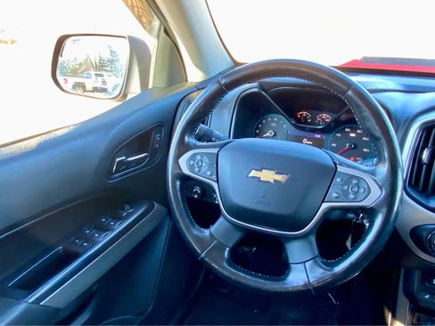 Used 2019 Chevrolet Colorado ZR2 image 37