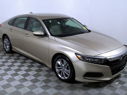 Used 2019 Honda Accord LX image 6