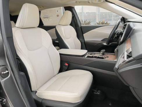 Used 2024 Lexus RX 350 Premium w/ Accessory Package (Z1) FWD image 42
