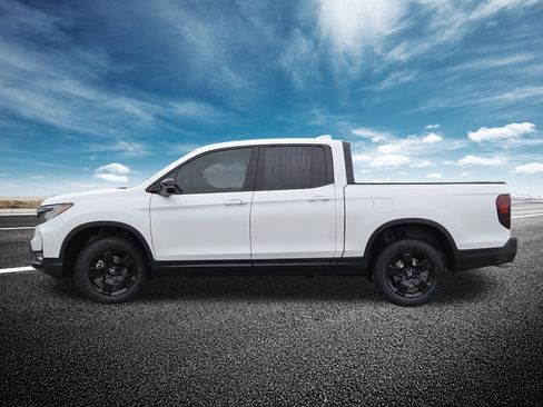 New 2026 Honda Ridgeline Black Edition image 8