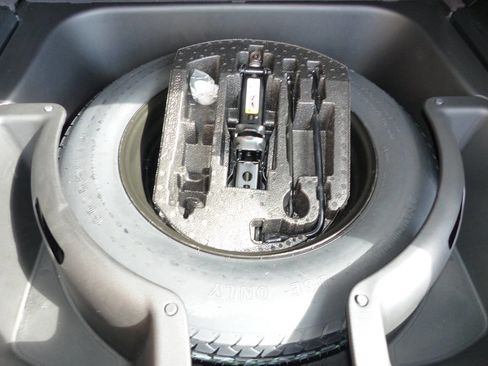 Used 2021 Jeep Grand Cherokee Limited image 33