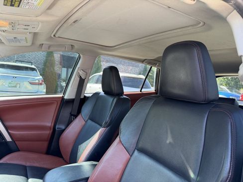Used 2013 Toyota RAV4 Limited AWD/4WD image 13