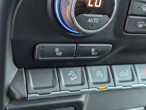 Used 2020 Chevrolet Silverado 1500 RST AWD/4WD image 29